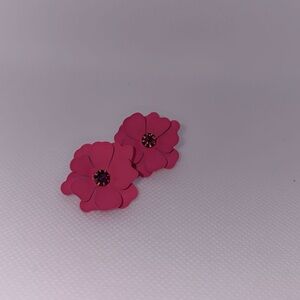 Women flower elegant style fashionable design earrings for pretty girls